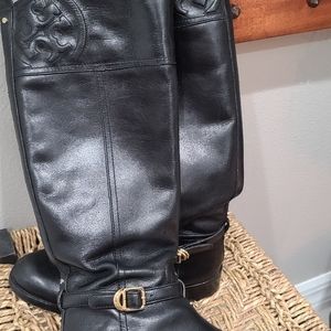 **SOLD**Tory Burch boots
